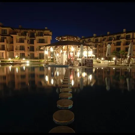 Alex-part Kaliakria شقة