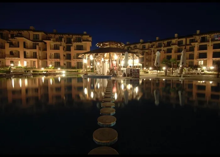 Alex-part Kaliakria アパート